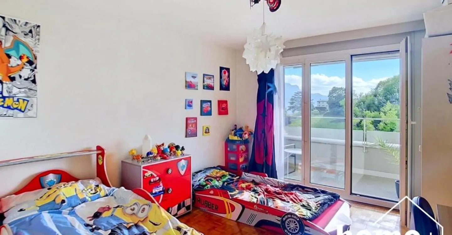 Appartement de 3,5 pièces avec grand balcon et vue dégagée - Photo 4 of 9