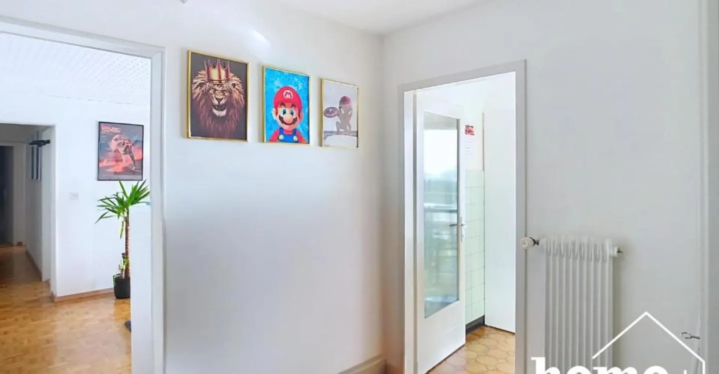 Appartement de 3,5 pièces avec grand balcon et vue dégagée - Photo 5 of 9