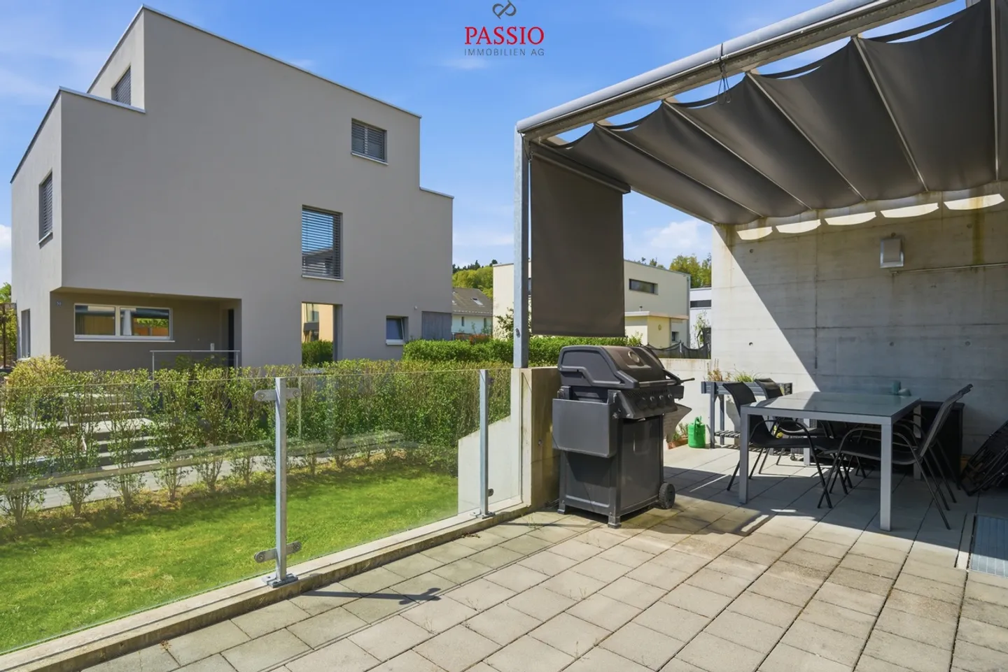 Casa bifamiliare moderna di 6,5 stanze con terrazza sul tetto e giardino - Foto 13 di 45