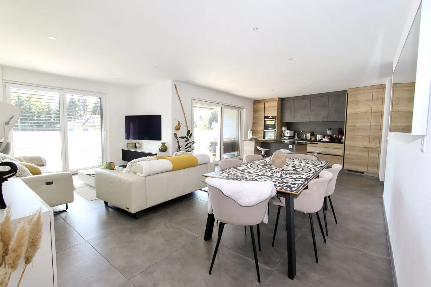 Attic of 4.5 rooms, light, nature and contemporary elegance. - Photo 1 of 14