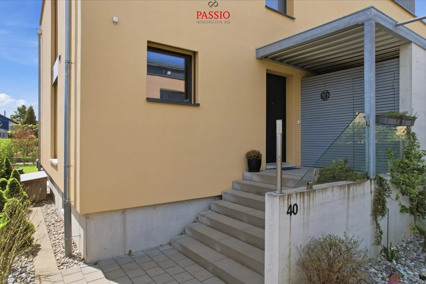 Casa bifamiliare moderna di 6,5 stanze con terrazza sul tetto e giardino - Foto 38 di 45