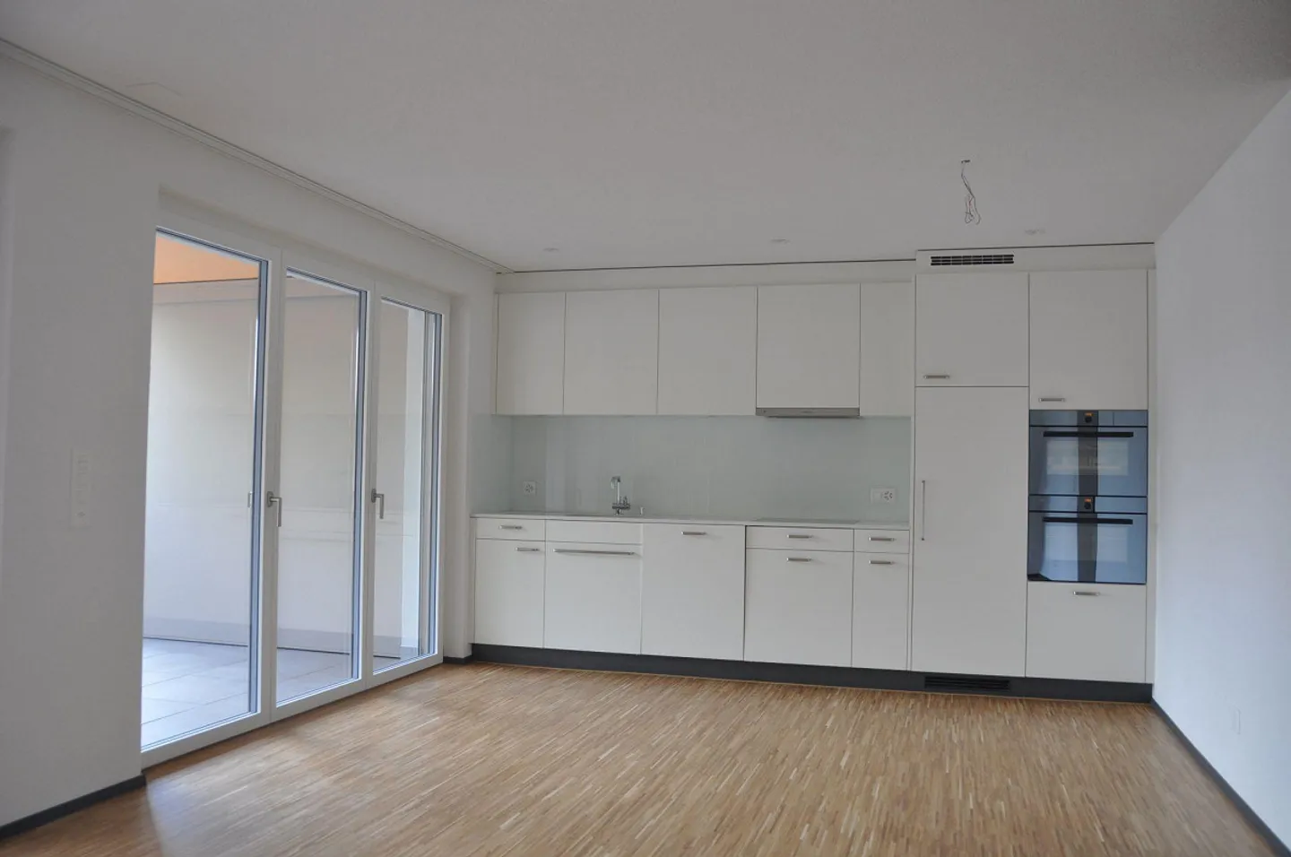 Belle appartement de 2,5 pièces avec grand balcon - Photo 4 sur 13