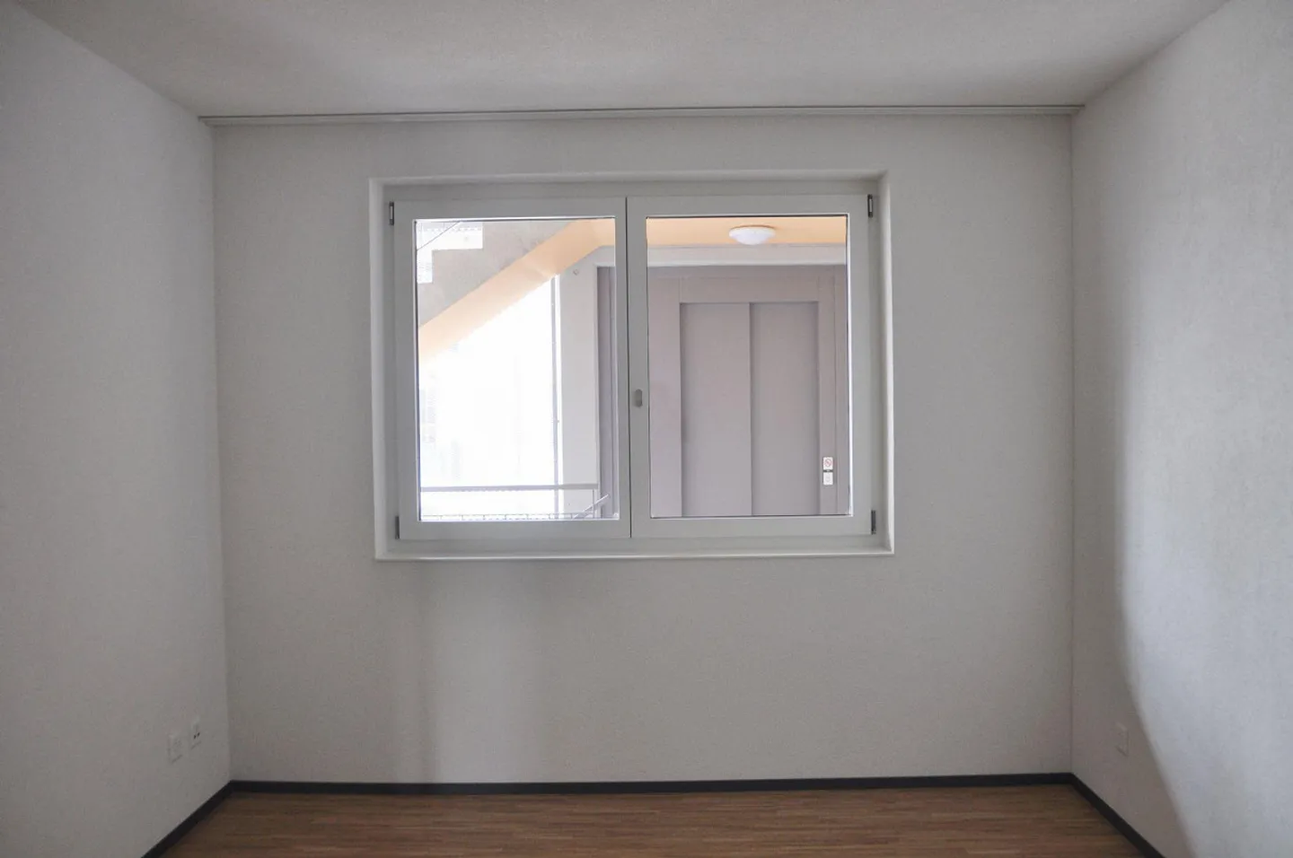 Belle appartement de 2,5 pièces avec grand balcon - Photo 11 sur 13