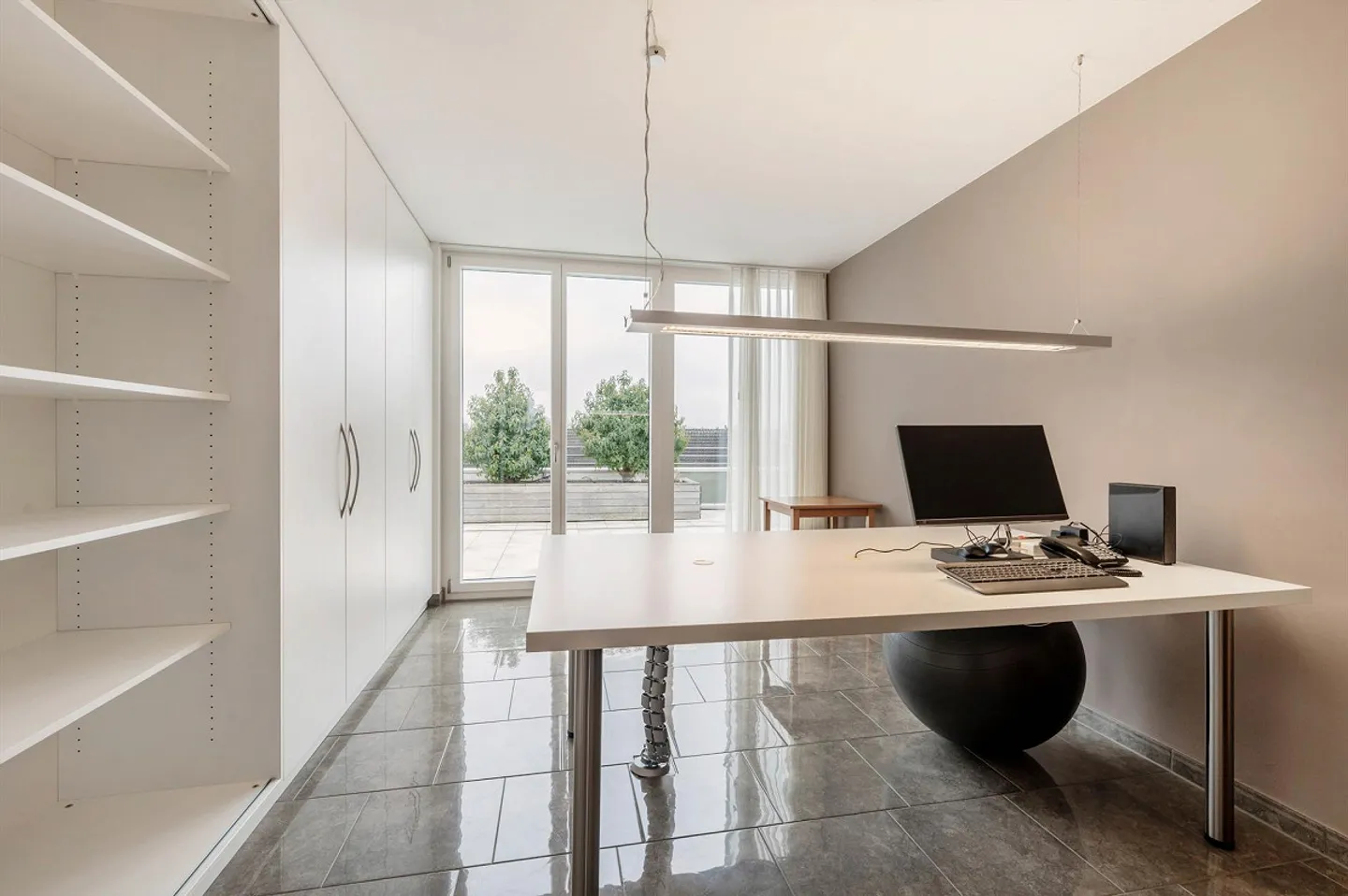 Découvrez le luxe et le confort dans un emplacement privilégié - Photo 7 sur 13