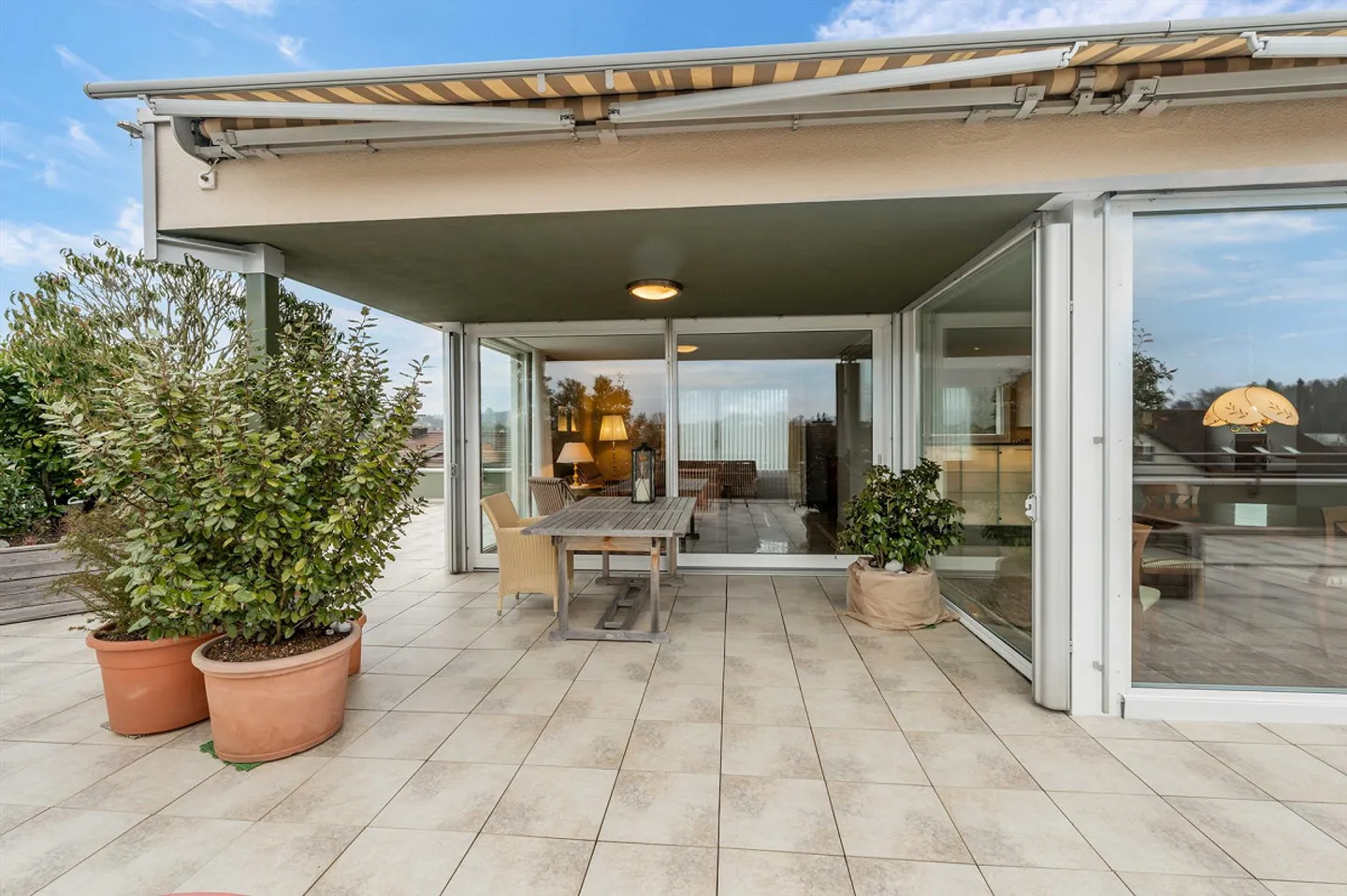 Découvrez le luxe et le confort dans un emplacement privilégié - Photo 9 sur 13