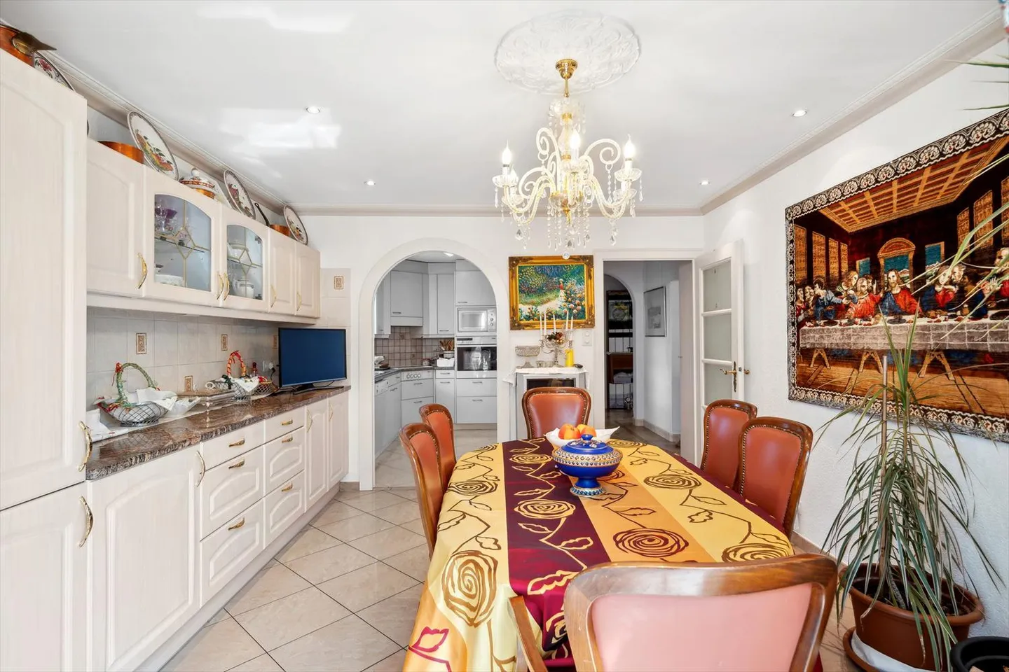Villa elegante con piscina e spa - Foto 3 di 7