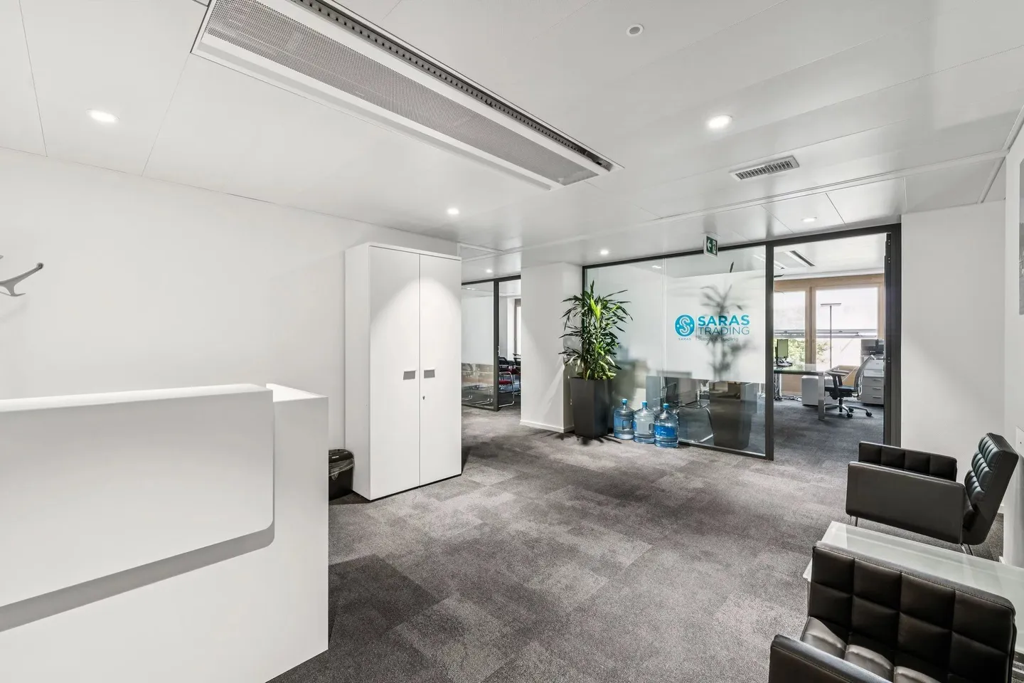 Bureau à louer - Photo 2 sur 11