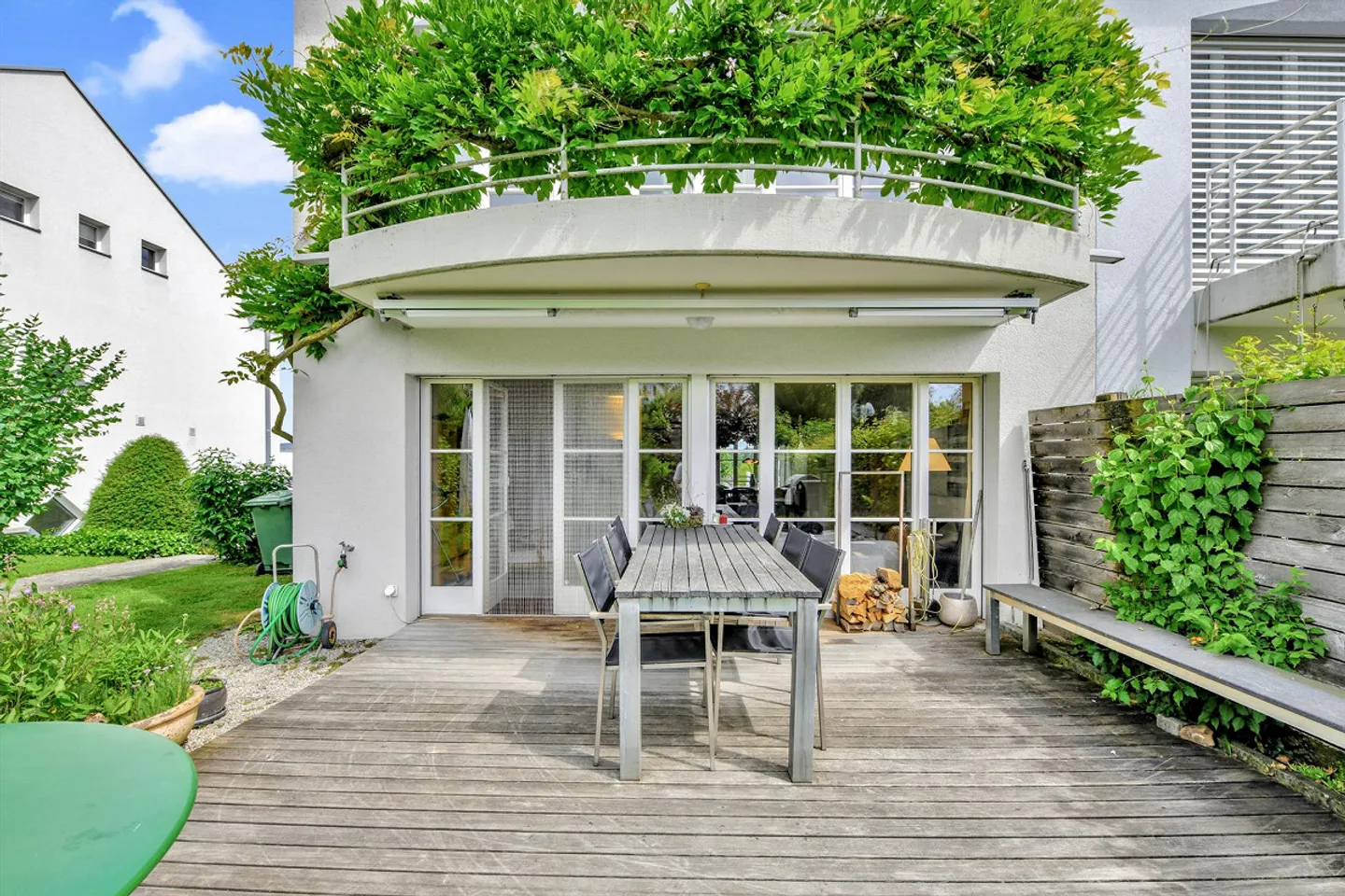 Charmantes Reihen-Endhaus mit viel Platz, Garten und Cheminée! - Foto 10 von 10