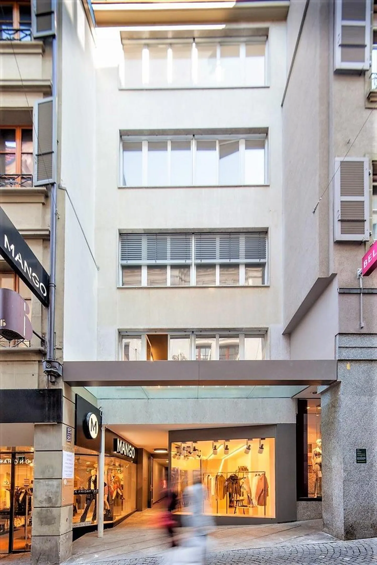 Shop for rent - Photo 1 of 2