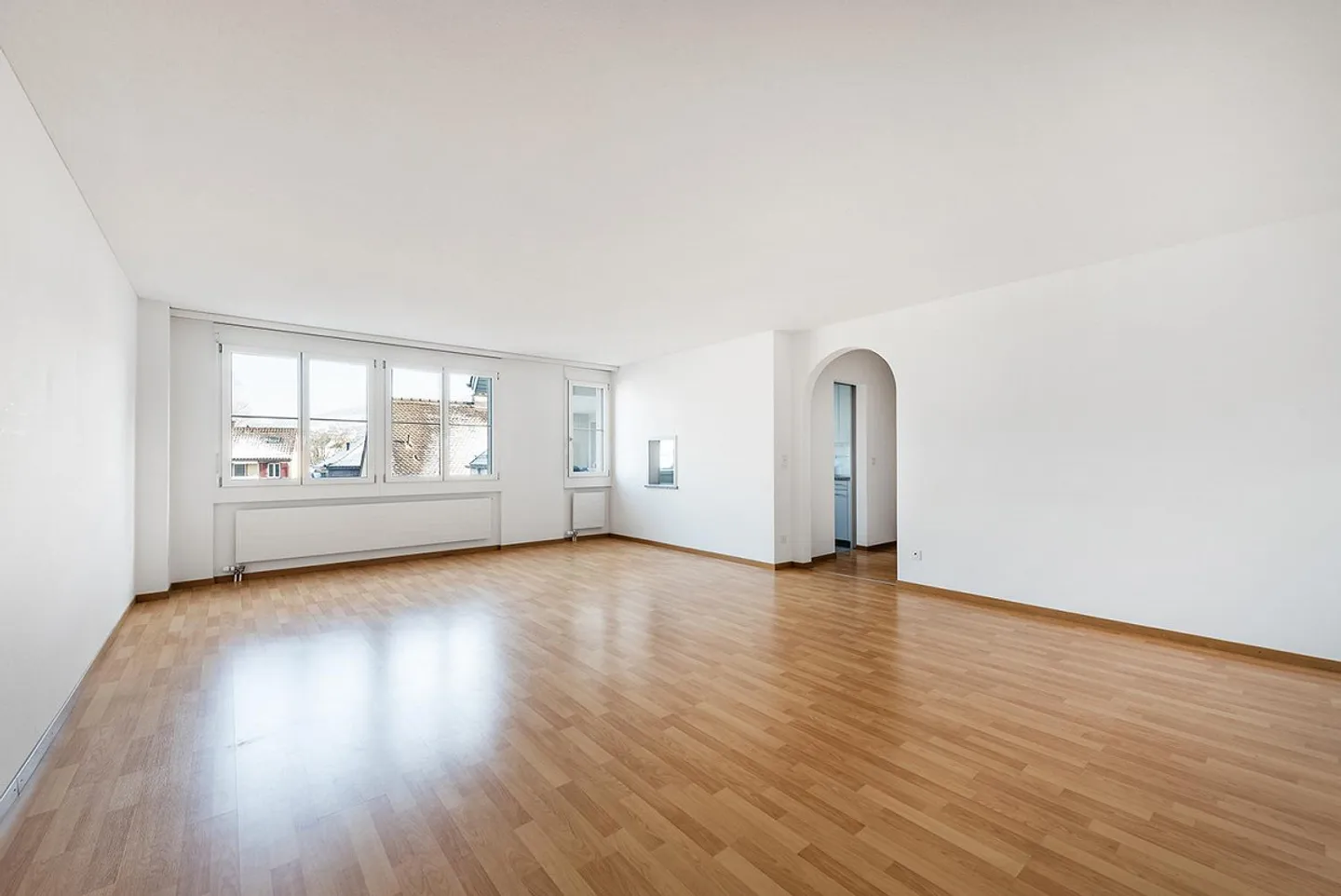 Appartamento di 2,5 stanze in affitto direttamente sul lago - Foto 1 di 7
