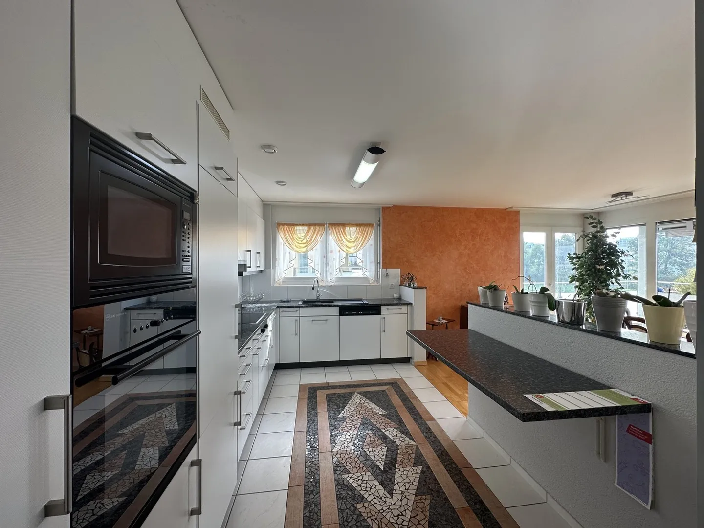 Vivre dans un endroit calme dans un beau quartier familial - Photo 4 sur 13