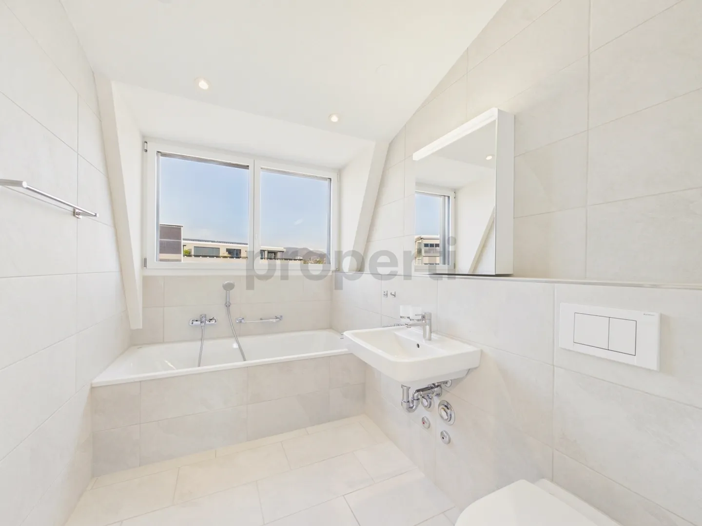 Moderne Attikawohnung mit Balkon - Foto 6 von 9