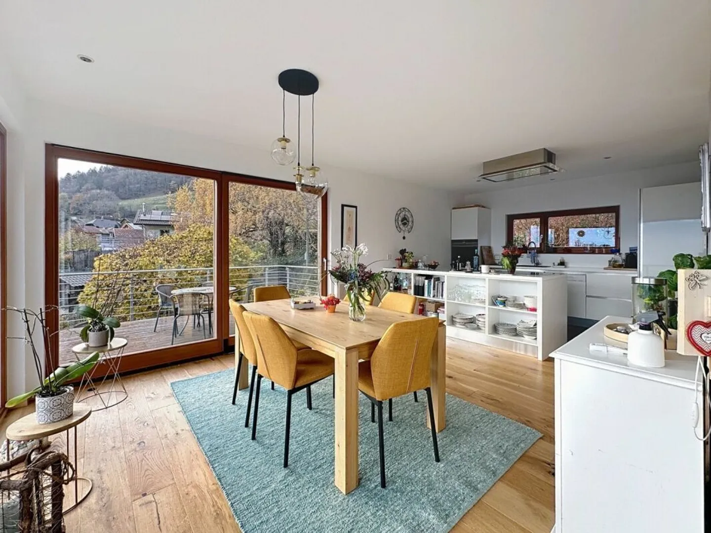 Magnifique villa d'architecte avec magnifique vue panoramique sur la plaine - Foto 7 von 17