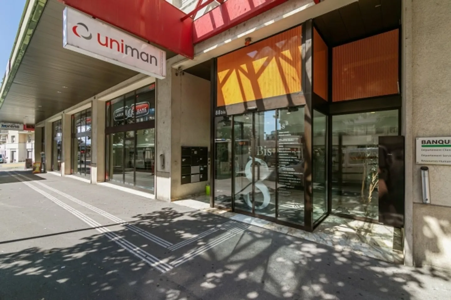 87 m2 Büro in der Nähe von Annehmlichkeiten und Verkehrsanbindungen - Foto 3 von 4