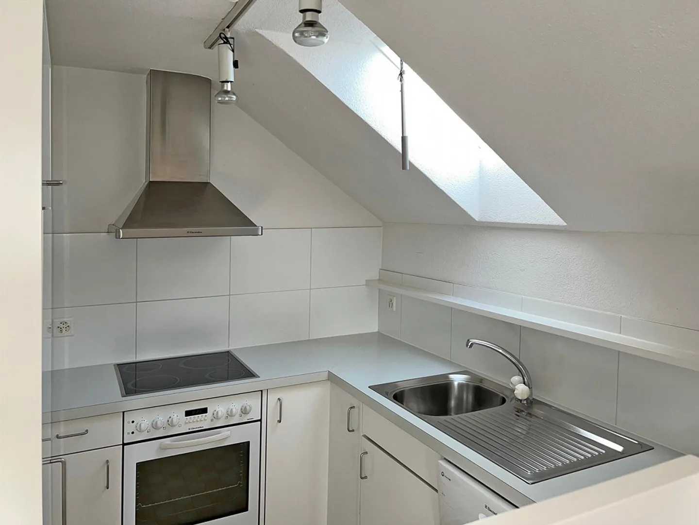 Appartement sous les combles - Photo 6 sur 9