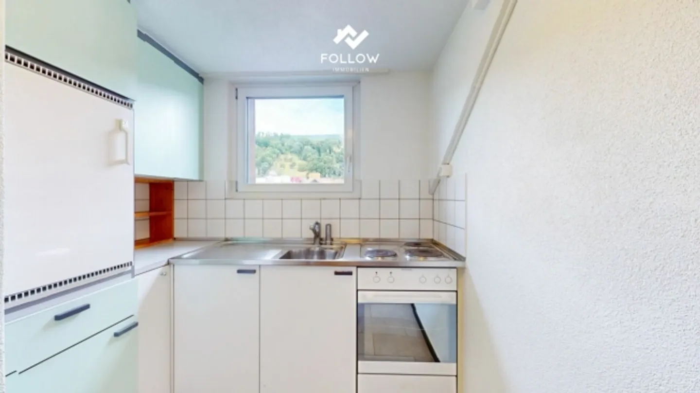 Charming 3-room apartment with renovated flair - centrally located in Lengnau - Photo 3 of 10