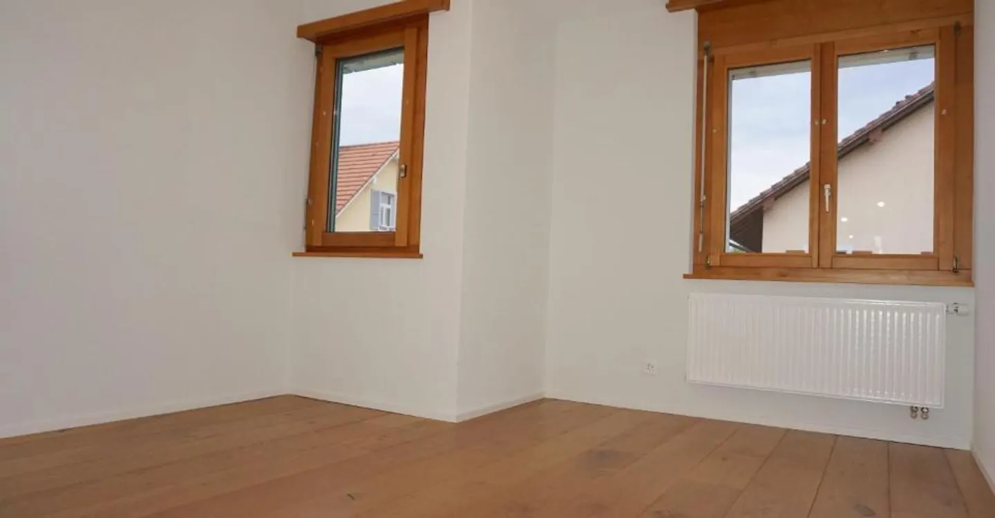 ARI-249 Magnifique appartement rénové de 4,5 pièces avec parking - Photo 7 sur 12