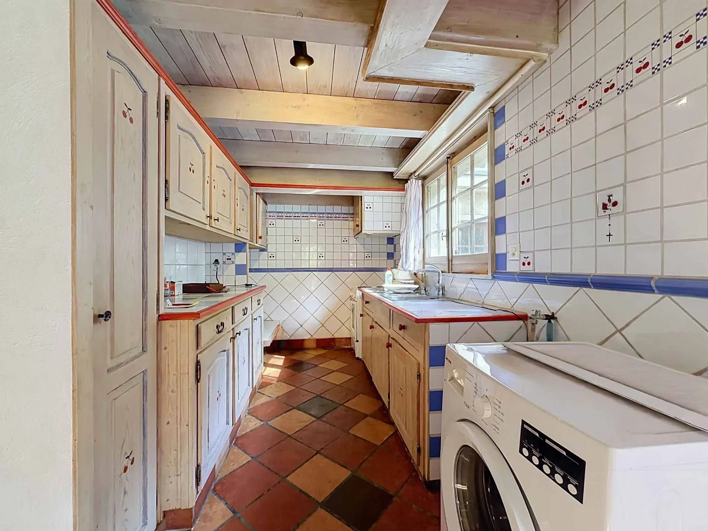 Charming Multi-Family Home - Photo 6 of 13