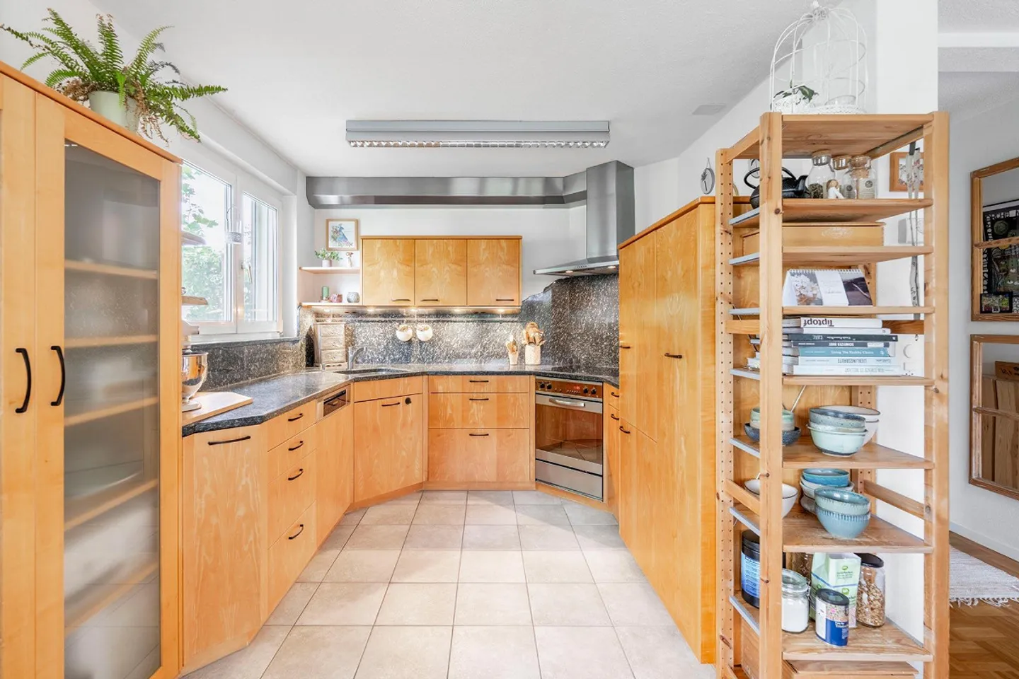 Erdgeschosswohnung mit Garten - Foto 4 von 12
