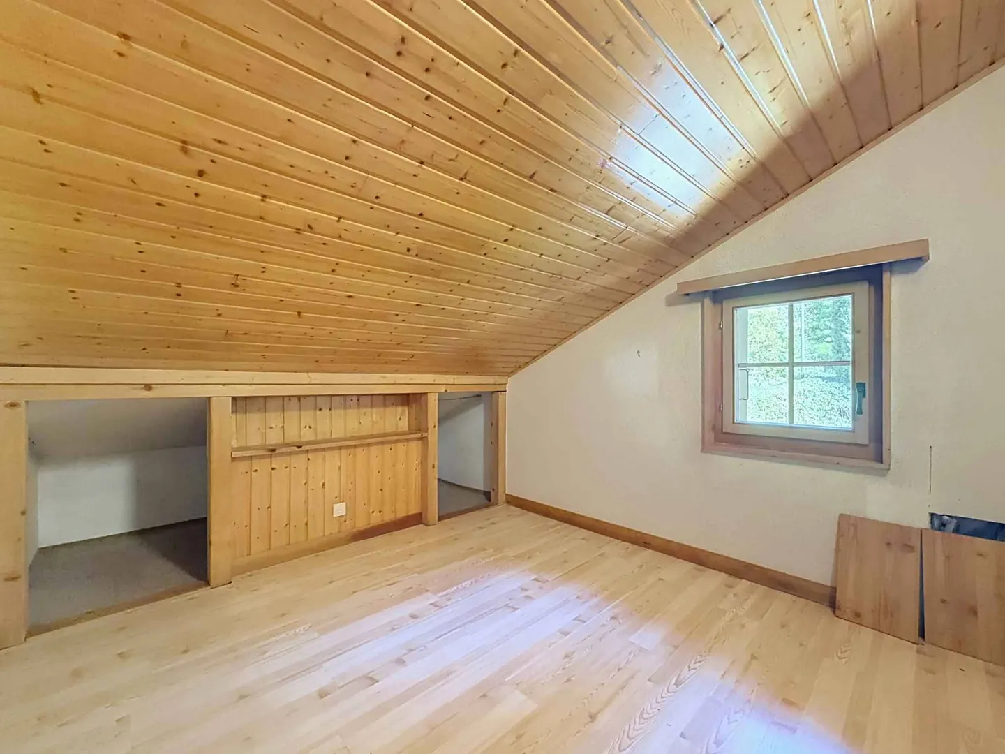 Charming Multi-Family Home - Photo 10 of 13