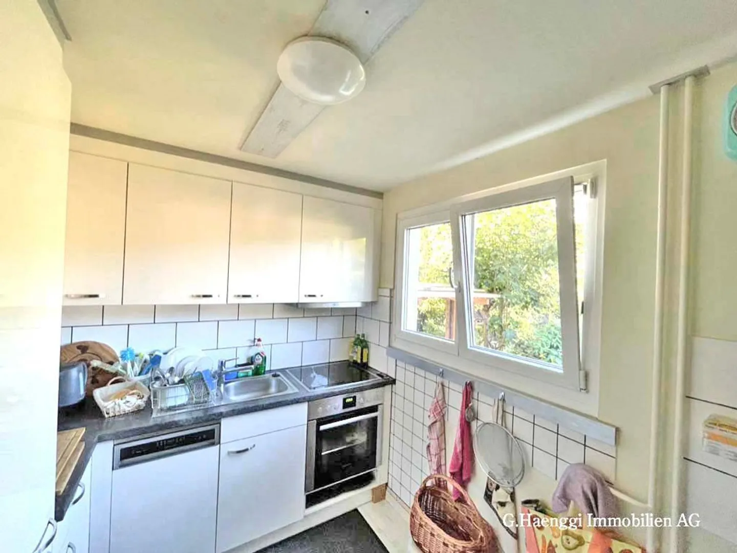 5.5 Room Detached House with Potential at the Edge of the Forest - Photo 9 of 12