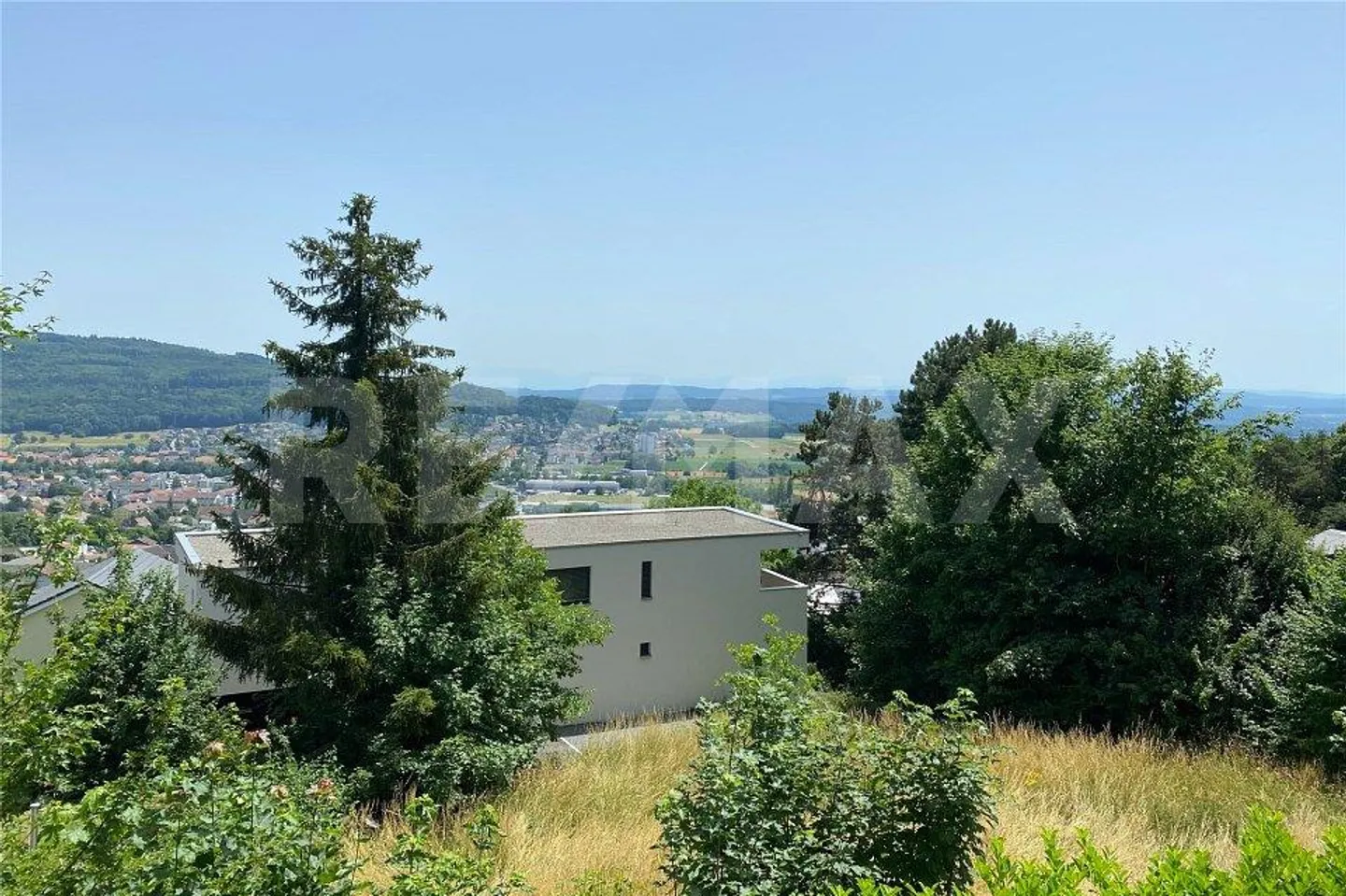 erhöht gelegen, herrliche Weitsicht und mit viel Sonne - Foto 6 von 11