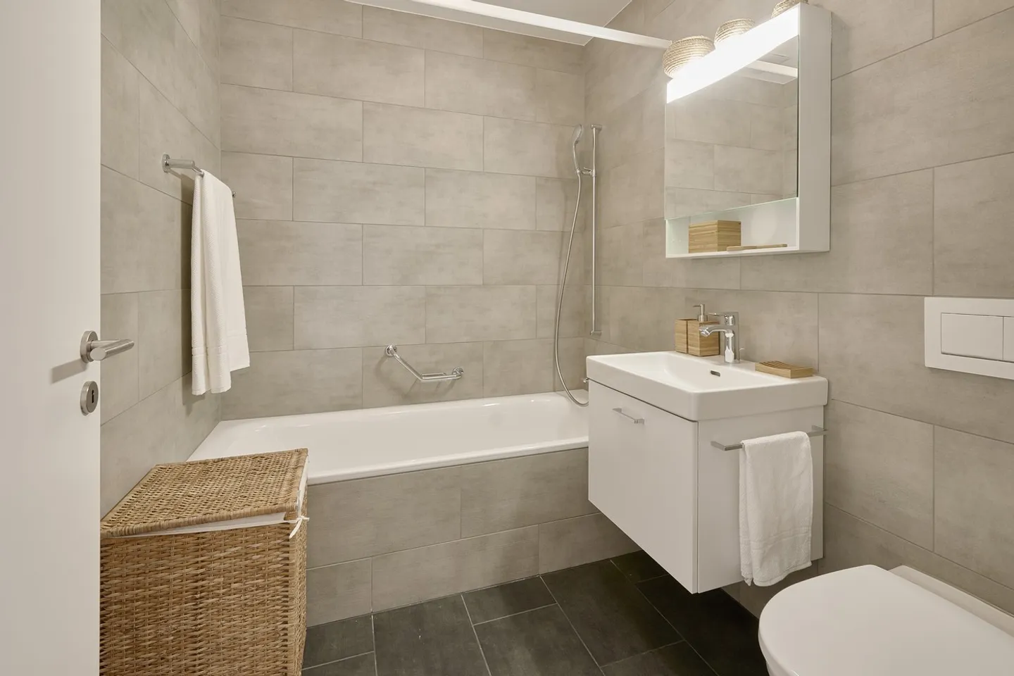 Appartamento moderno al piano terra a Grenchen! - Foto 2 di 4