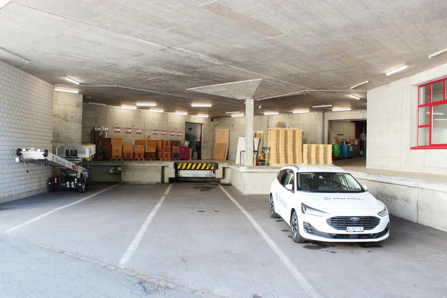 Ampio spazio di stoccaggio in affitto in una posizione comoda! - Foto 7 di 7