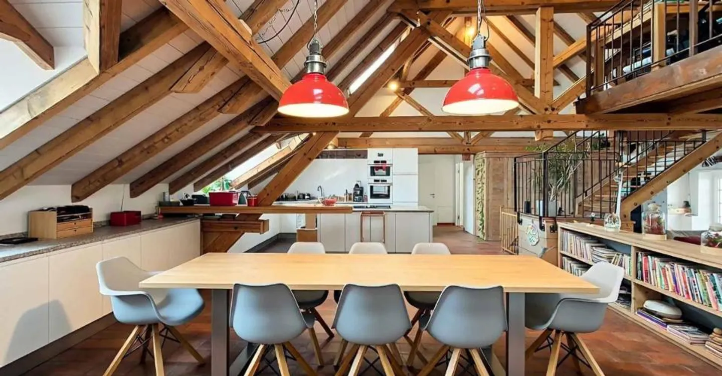 Duplex de 5.5 pièces en attique proche de Romont - Foto 3 di 13