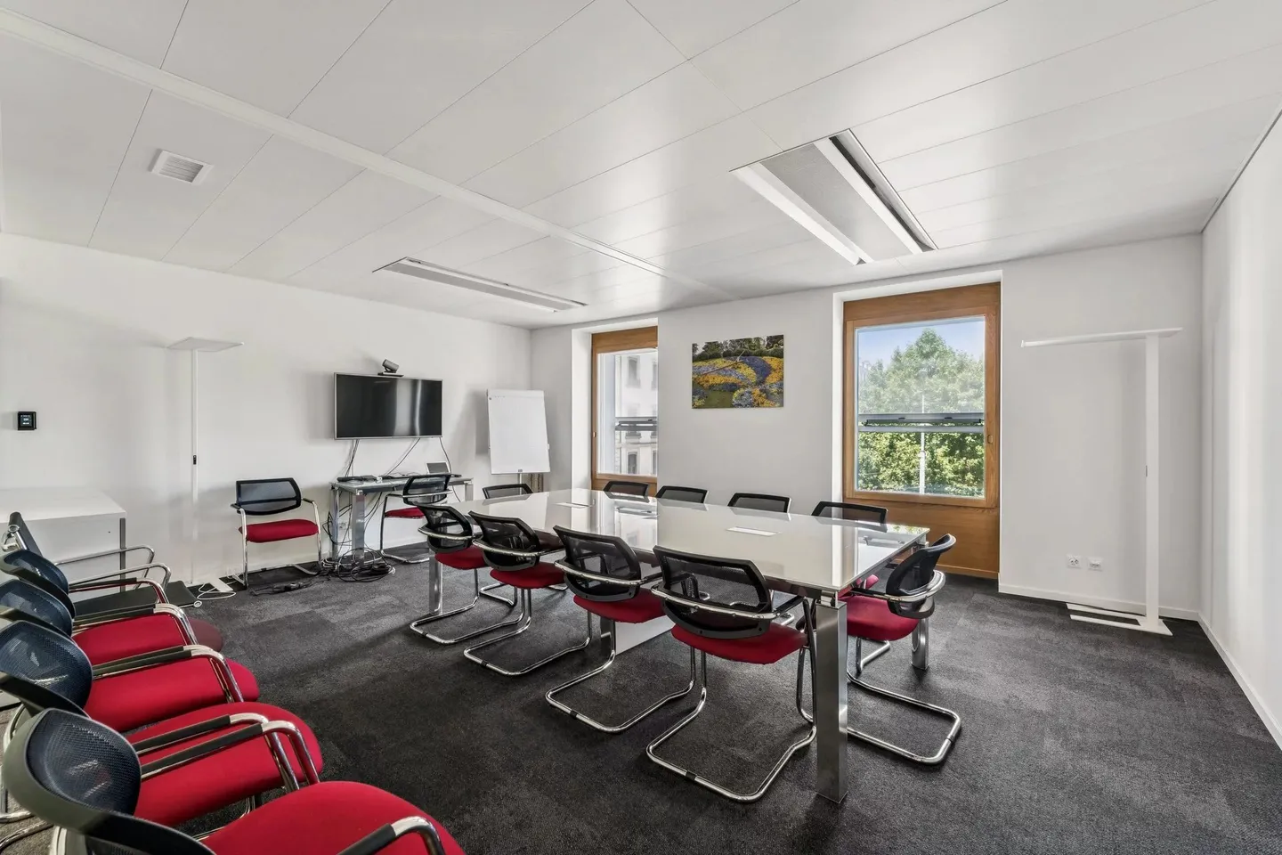 Office space for rent - Photo 7 of 10