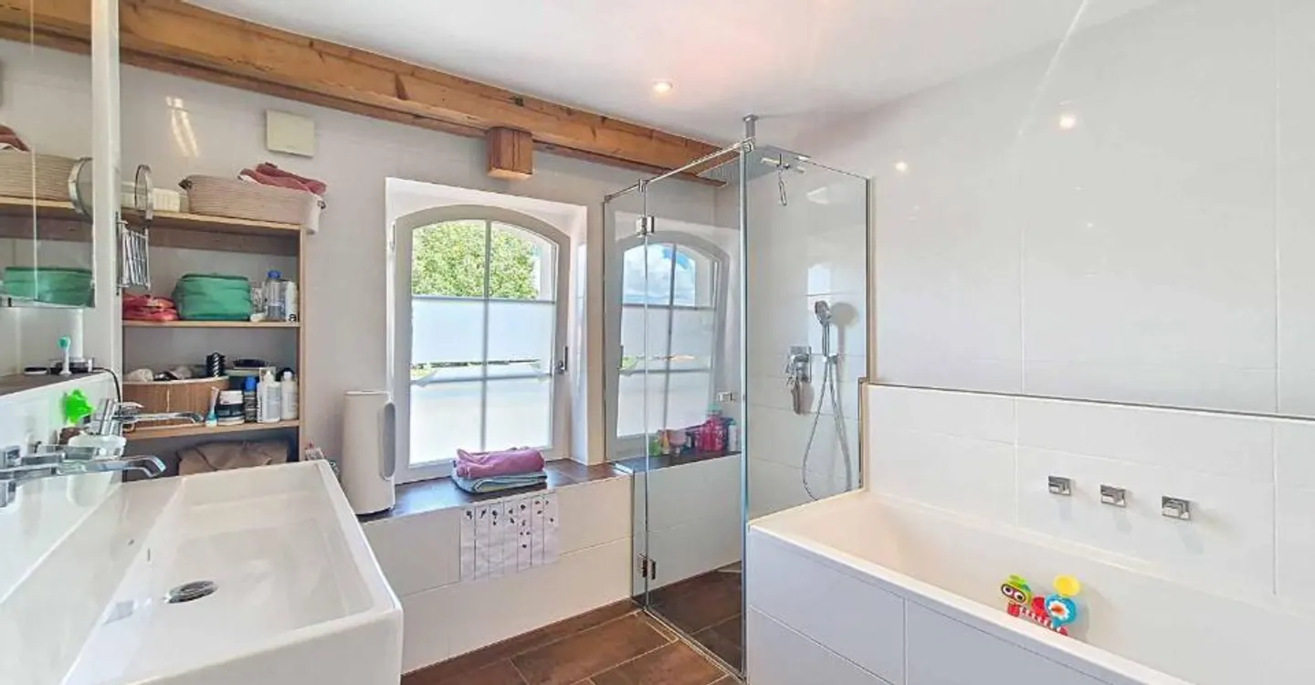 Duplex de 5.5 pièces en attique proche de Romont - Foto 8 di 13
