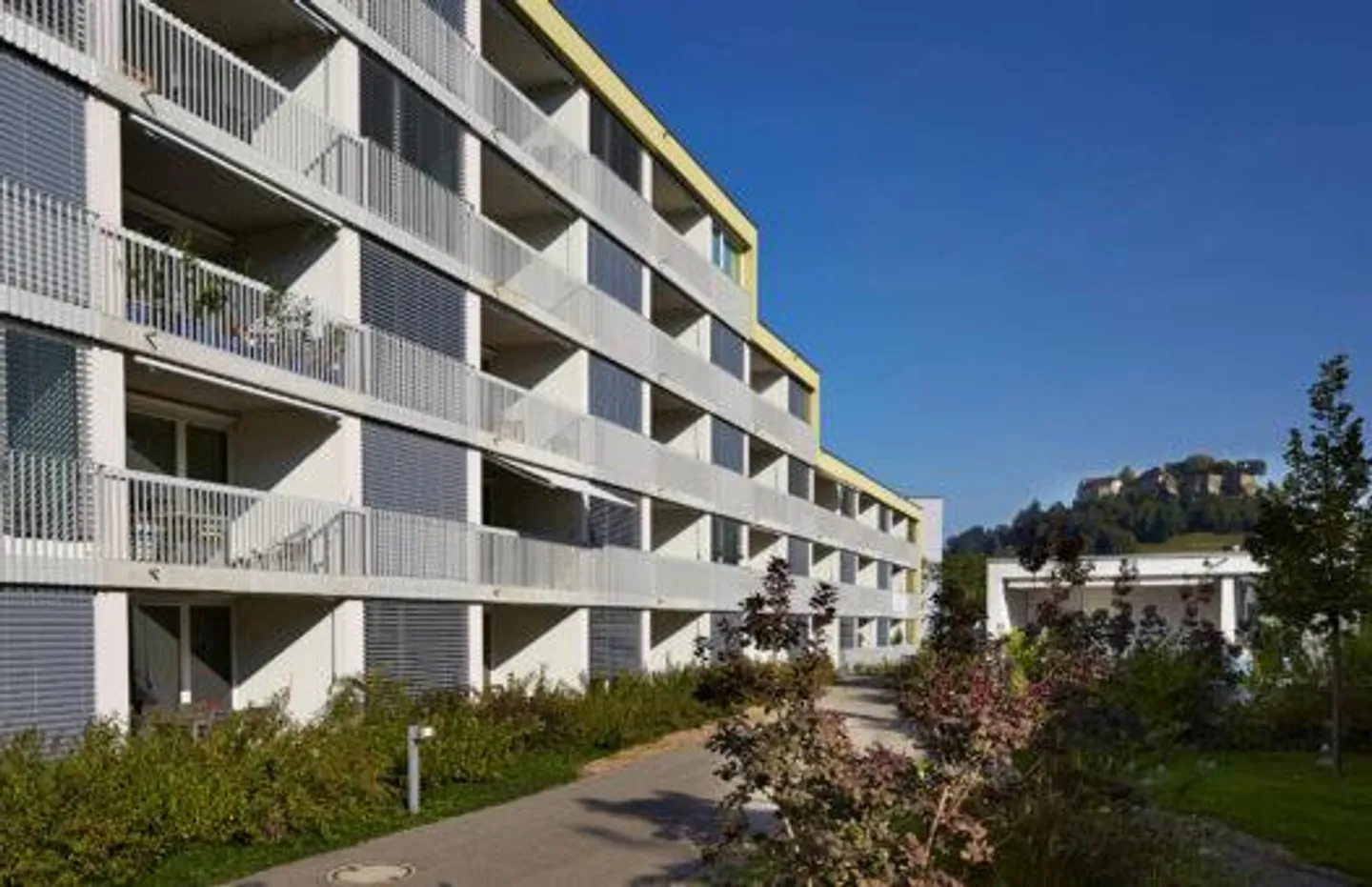 Modernes Apartment mit Aussicht - Foto 1 von 5