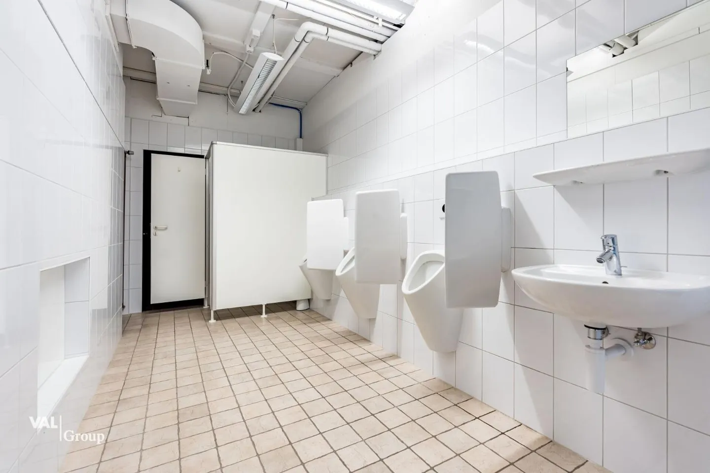 Industry - Photo 8 of 13