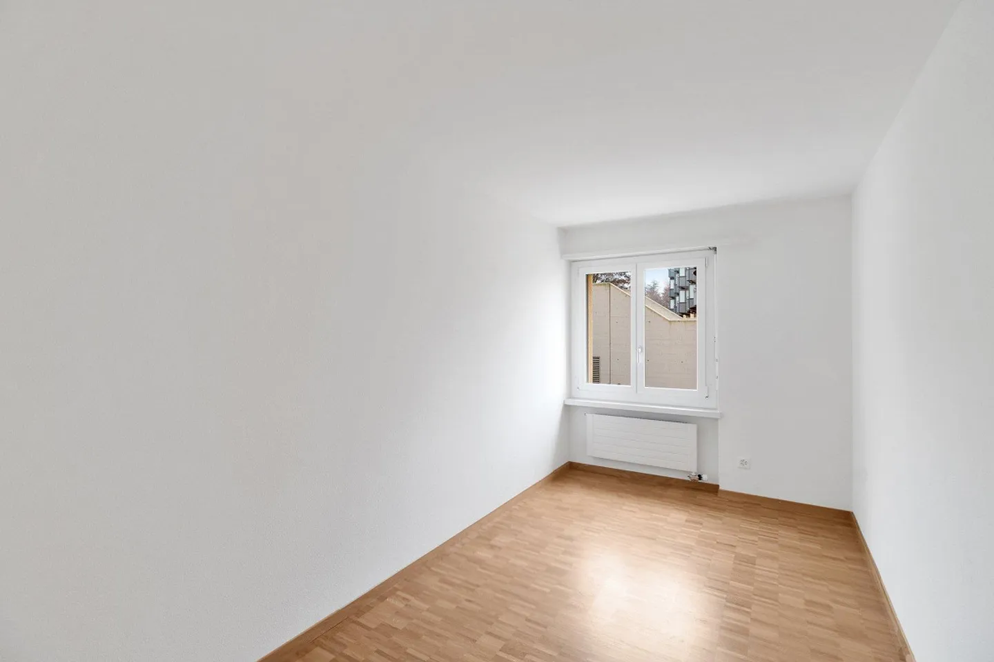 Spacious 4.5 Room Apartment - Photo 7 of 11