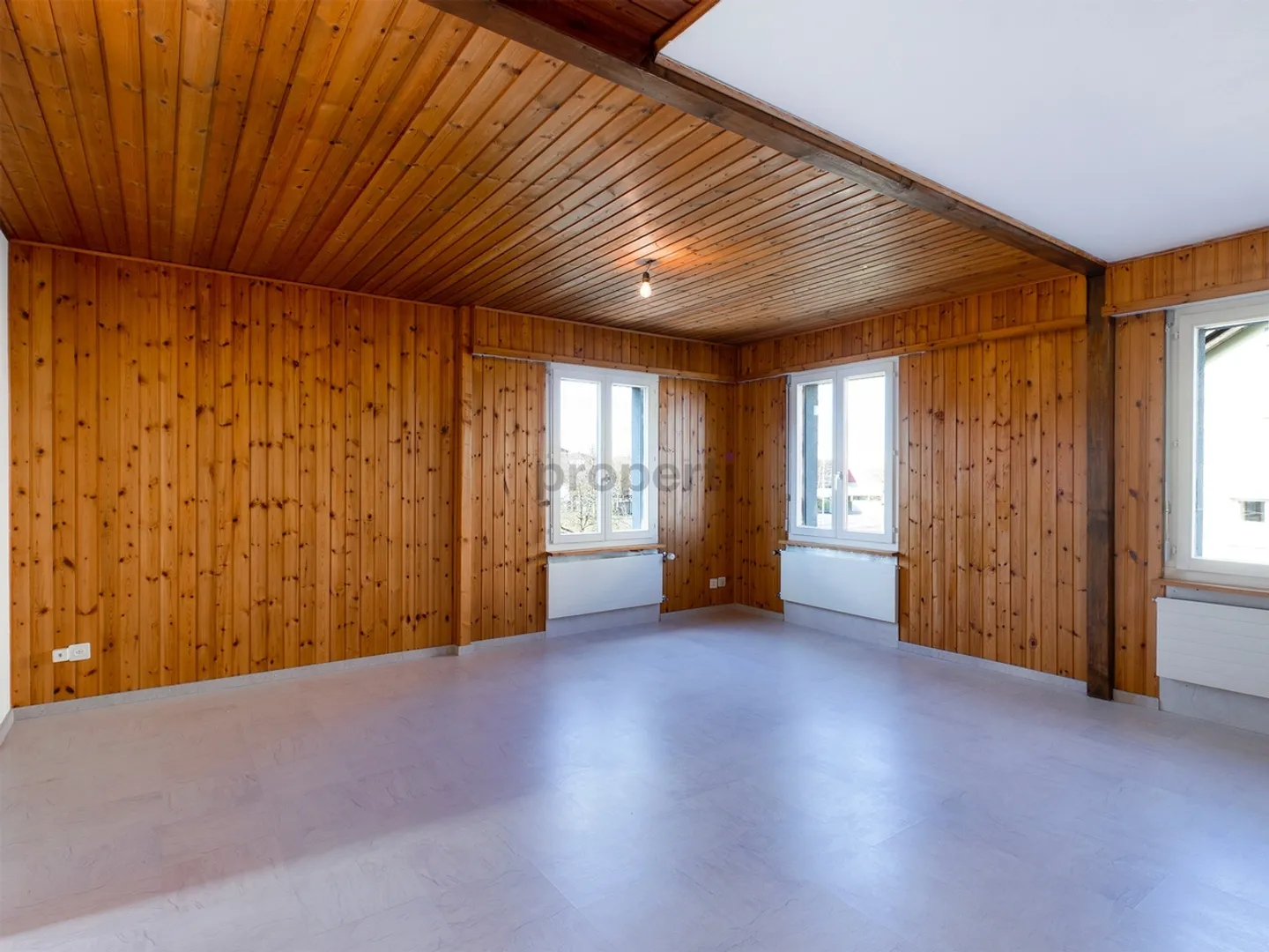 Charming in a Central and Quiet Location - Photo 4 of 9