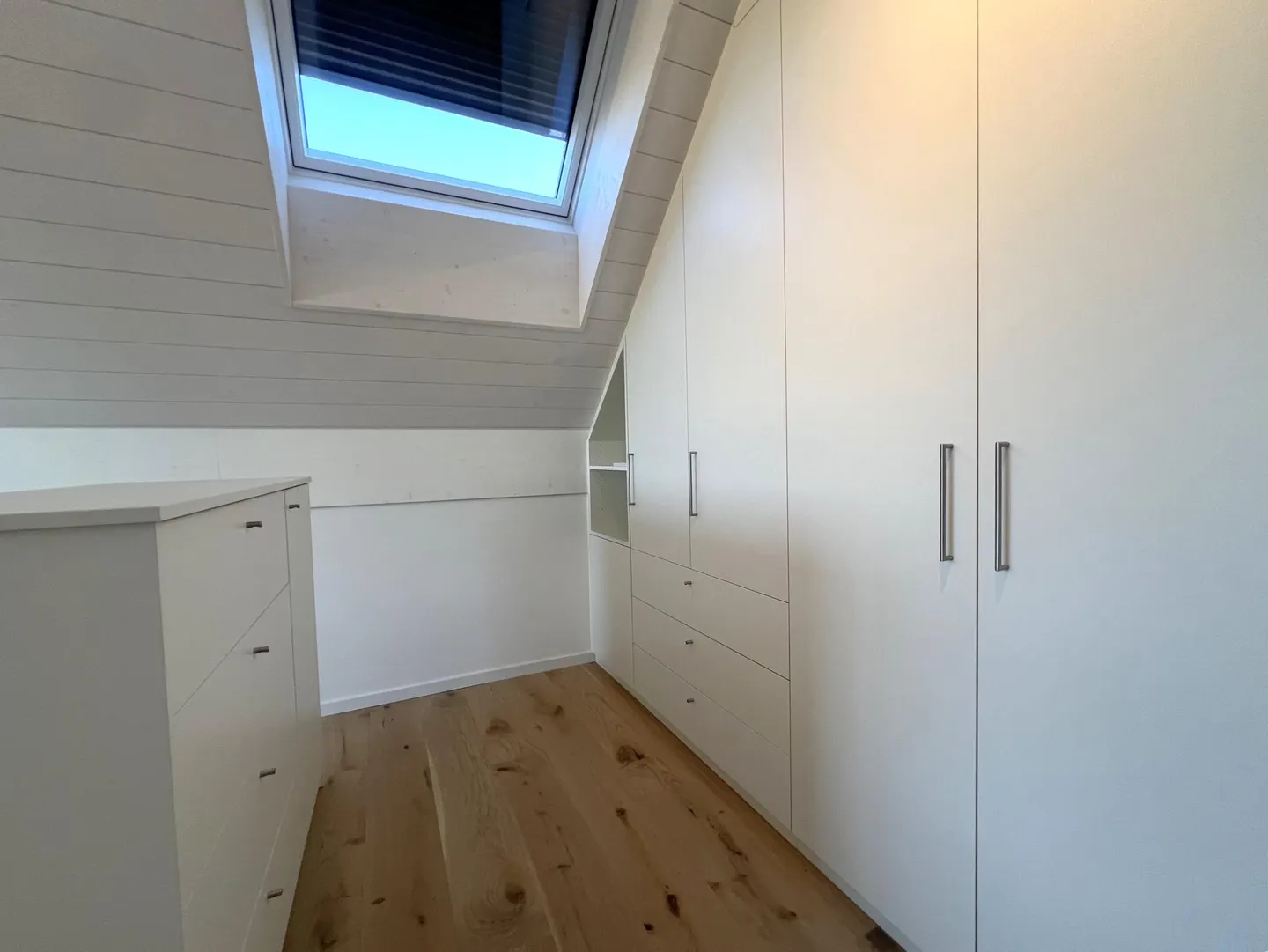 Appartement spacieux avec balcons - Photo 8 sur 13