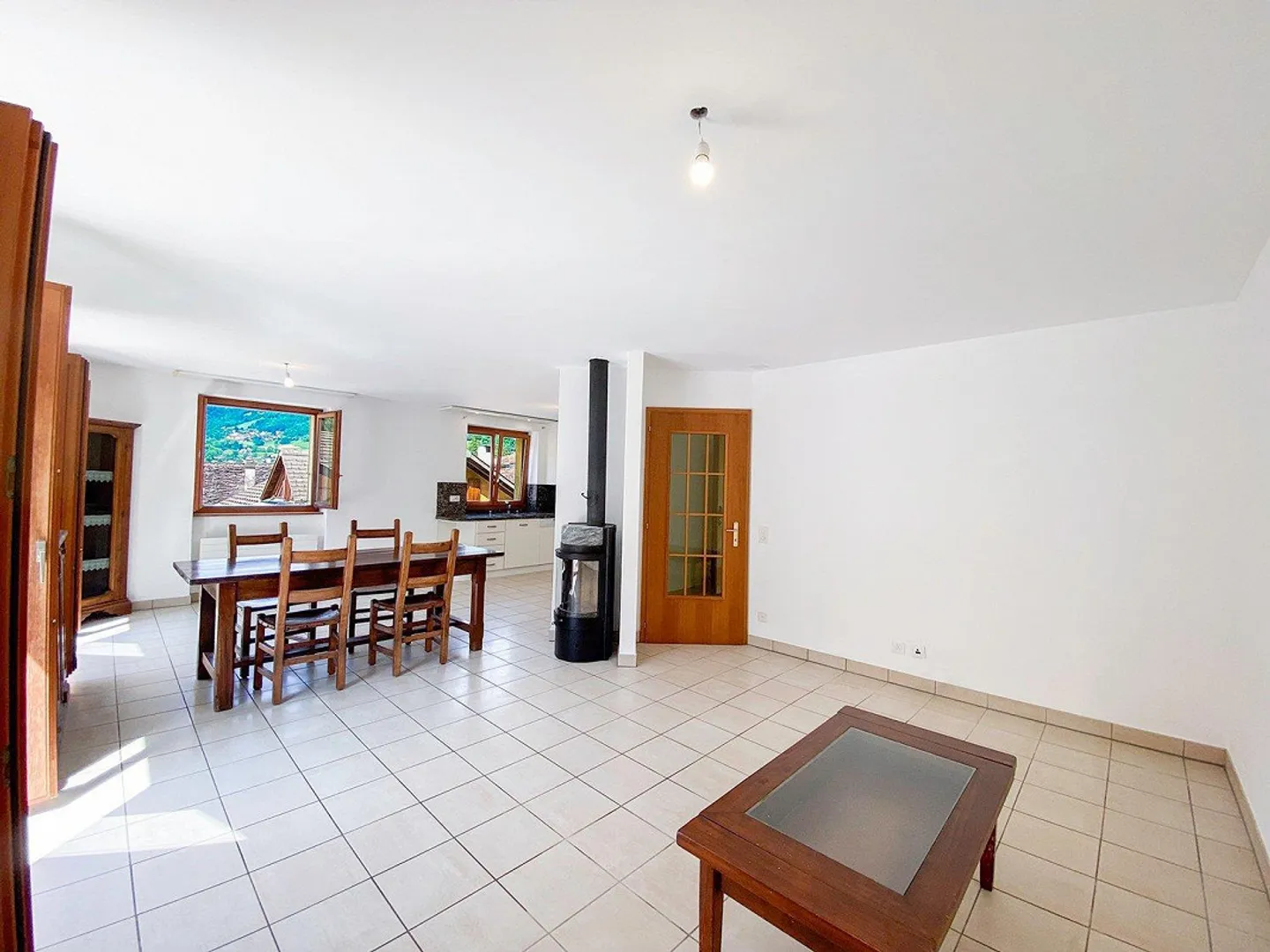 Bleniotal: Casa unifamiliare con giardino e garage - Foto 4 di 13