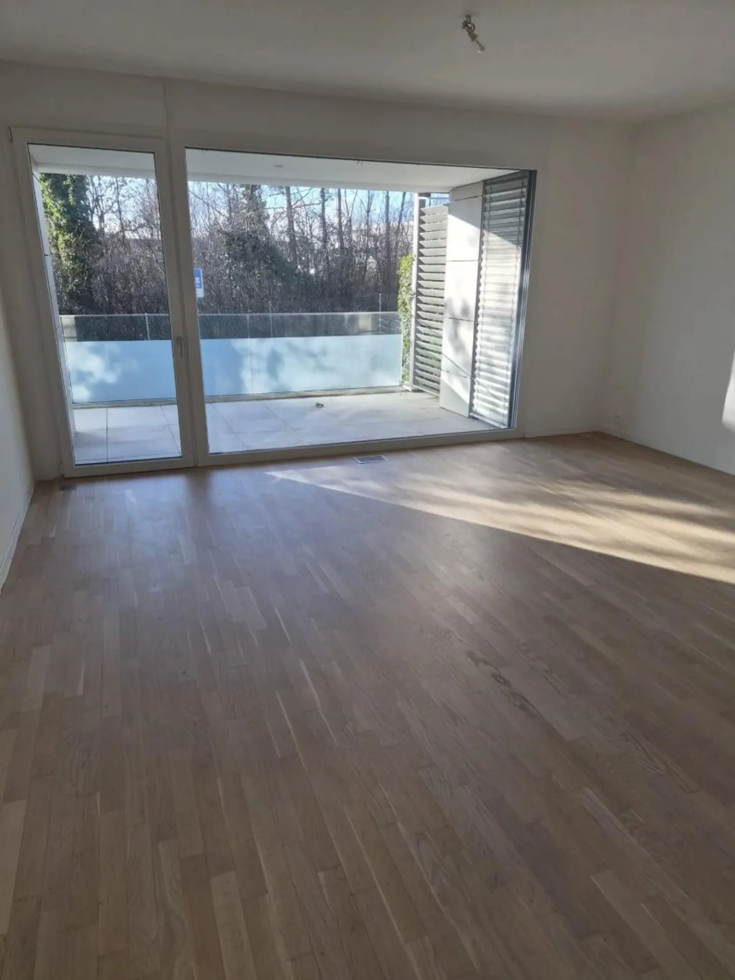 3,5-Zimmer-Wohnung im Erdgeschoss von ca. 90 m2 - Foto 3 von 8