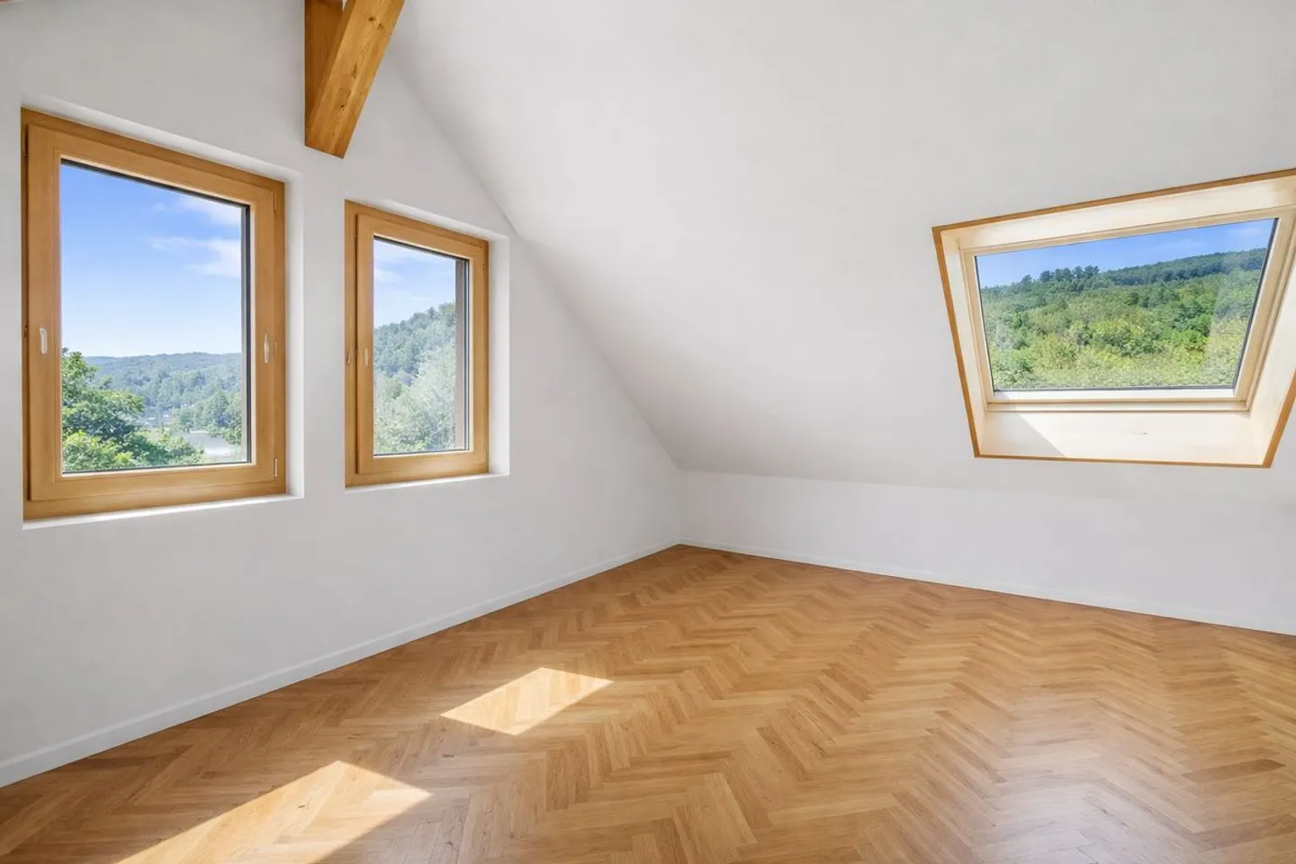 Charmantes Freistehendes Haus - Foto 7 von 13