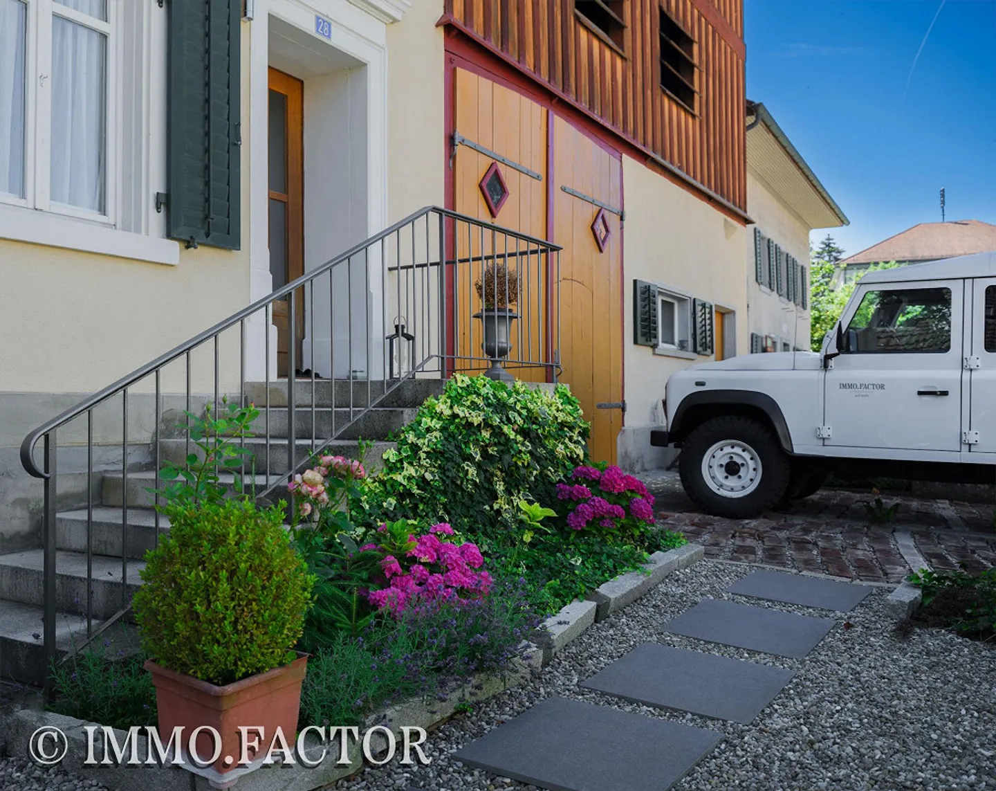 Charming home with plenty of space for creative projects ❤️ - Photo 2 of 28