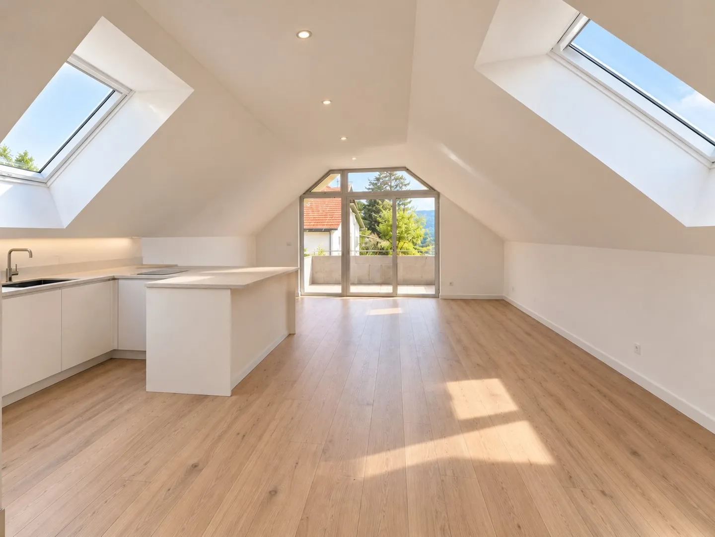 Modernes 4,5-Zimmer-Apartment - Foto 1 von 8
