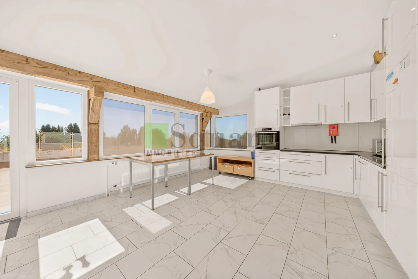 Rental House with 12 Rooms - Photo 12 of 19