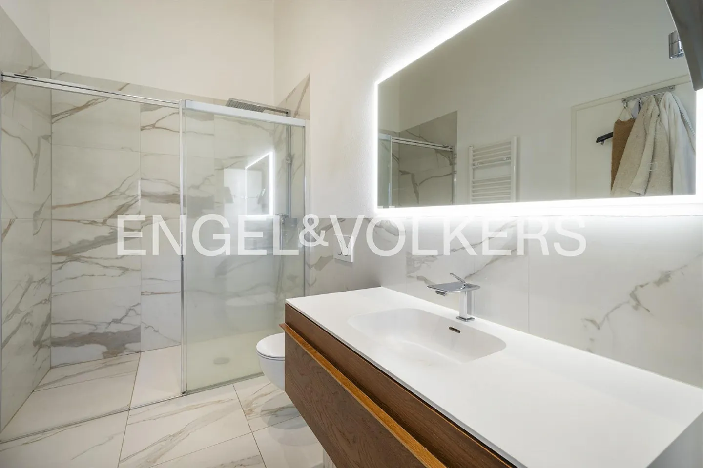 Casa splendidamente situata ad Ai Pian, Cama GR (64) - Foto 12 di 16