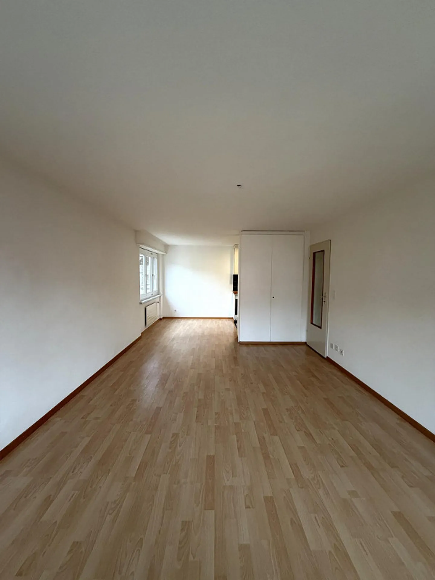 Appartamento 2.5 locali in un quartiere residenziale tranquillo disponibile immediatamente o su appuntamento - Foto 2 di 8