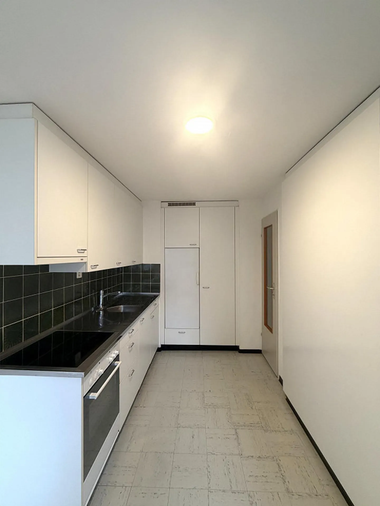 Appartamento 2.5 locali in un quartiere residenziale tranquillo disponibile immediatamente o su appuntamento - Foto 5 di 8