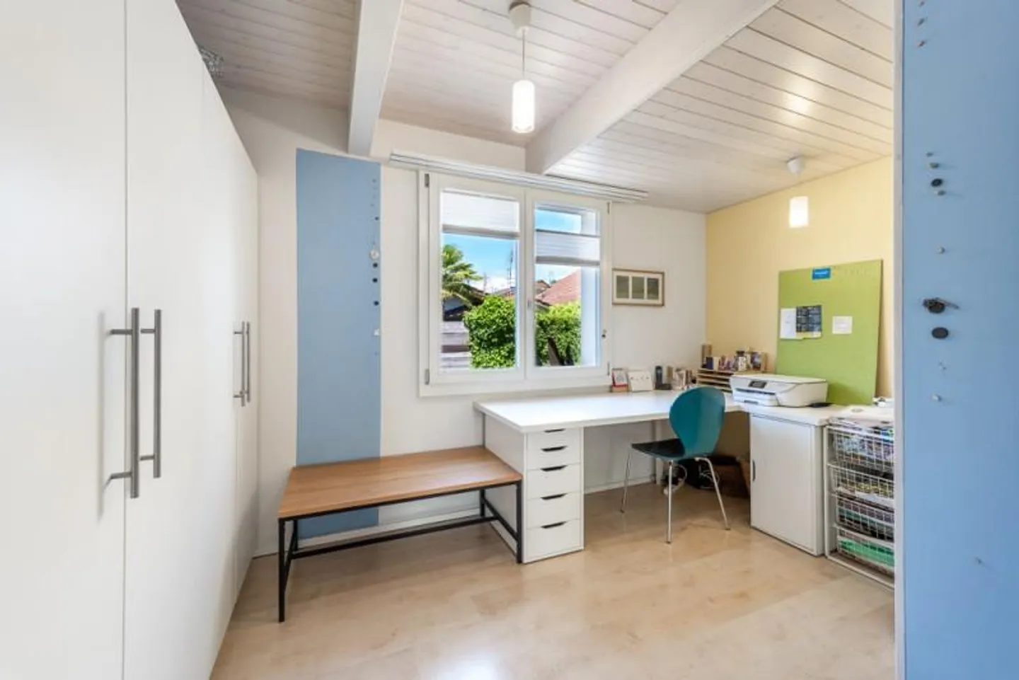 Arriving Home - in a quiet, central location - Photo 8 of 10