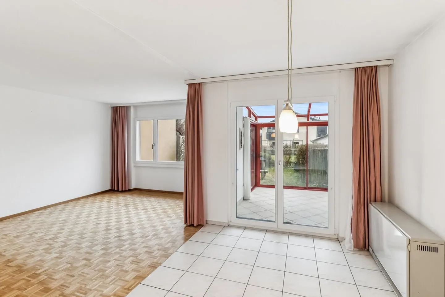 Casa accogliente con giardino d'inverno - Foto 1 di 8