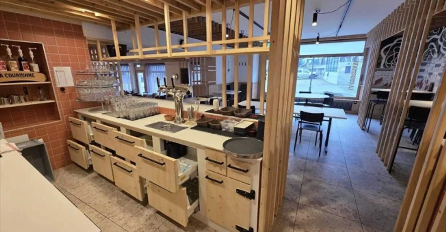 Restaurant - Photo 4 of 13