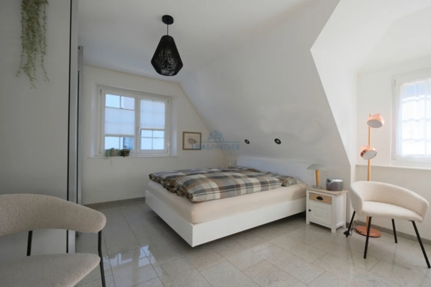 «Charme und Komfort vereint, Ihr grosszügiges Zuhause im Grünen» - Foto 10 von 13