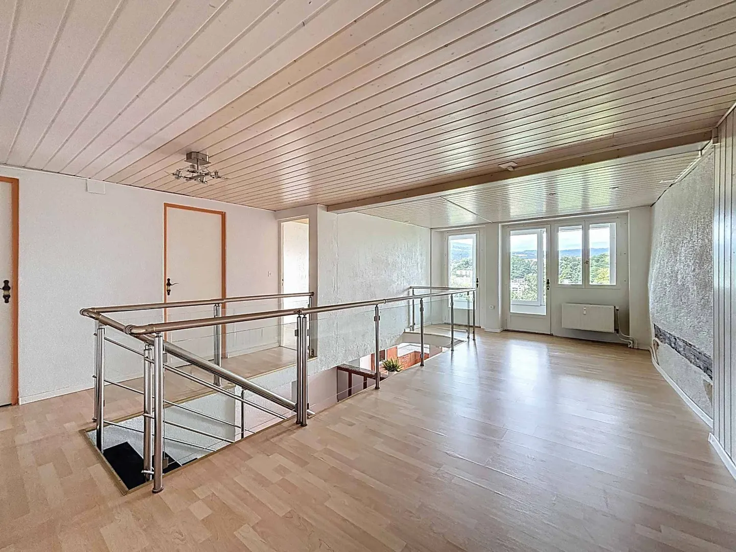 Triplex di 3,5 stanze con terrazze e studio indipendente - Foto 3 di 13